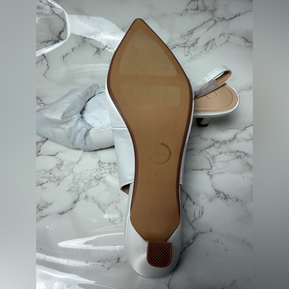 Journee Paloma Pump White Women’s US Size 10 - Picture 6 of 9